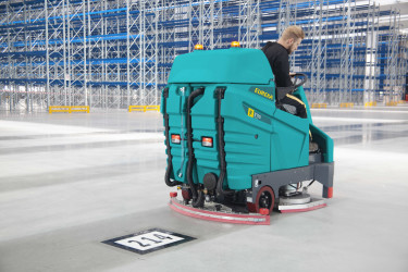 E110-D | AUTOLAVEUSE AUTOPORTEE INDUSTRIELLE Autolaveuses