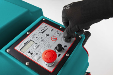 E61 | AUTOLAVEUSE AUTOTRACTEE Autolaveuses