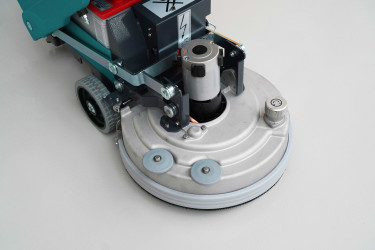 E61 | AUTOLAVEUSE AUTOTRACTEE Autolaveuses